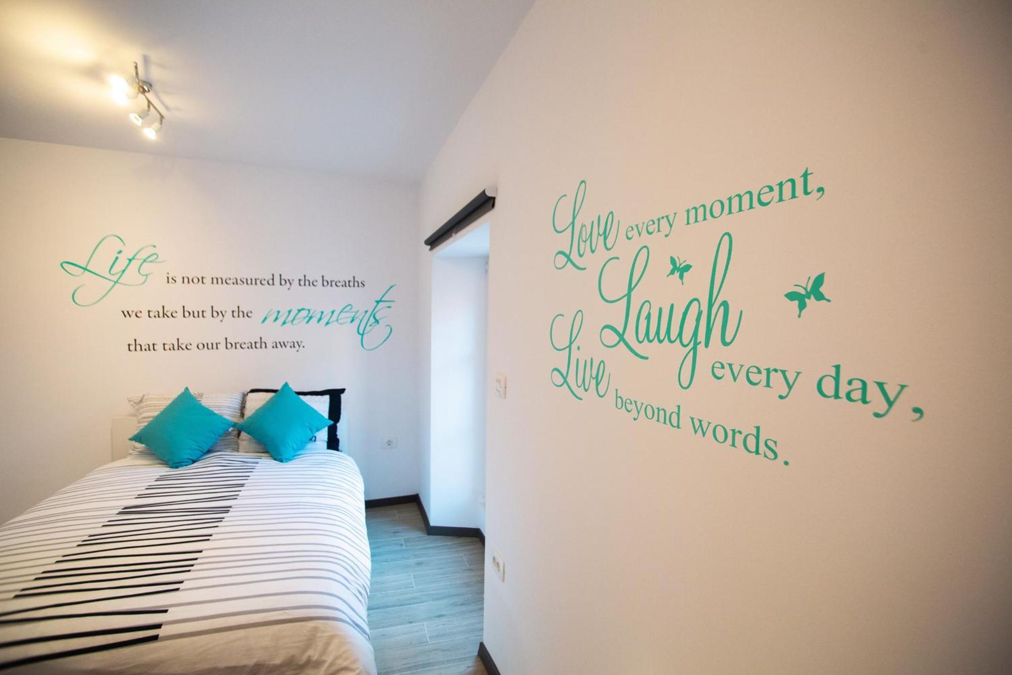 Azzurro Apartment 피란 외부 사진