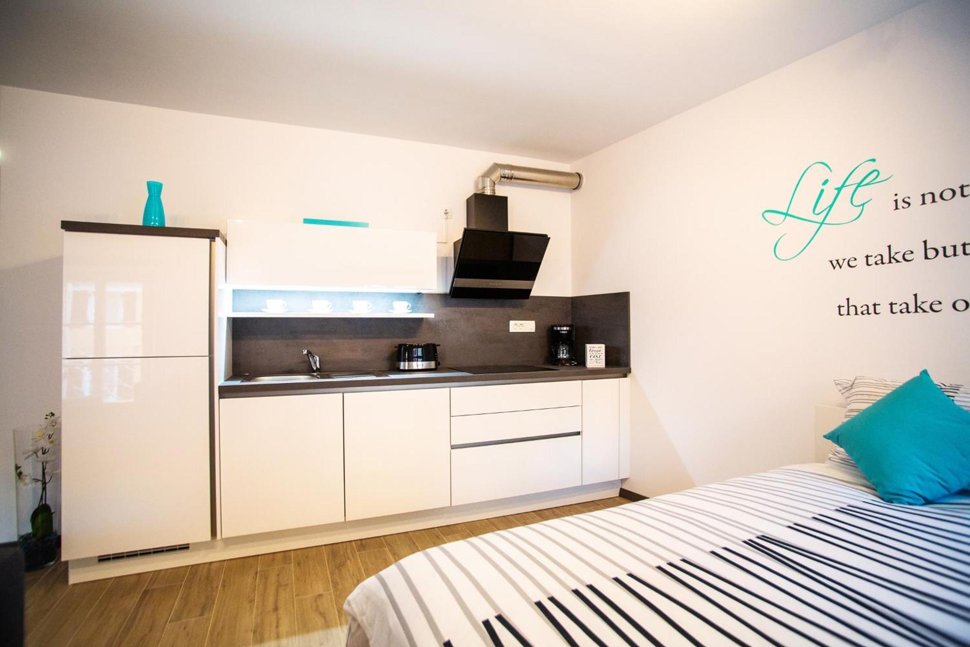Azzurro Apartment 피란 외부 사진
